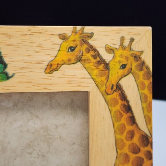 Fetco Noahs Ark Wooden Picture Frame With Giraffes Zebras & Chickens 4.5x3 - Picture 3 of 11